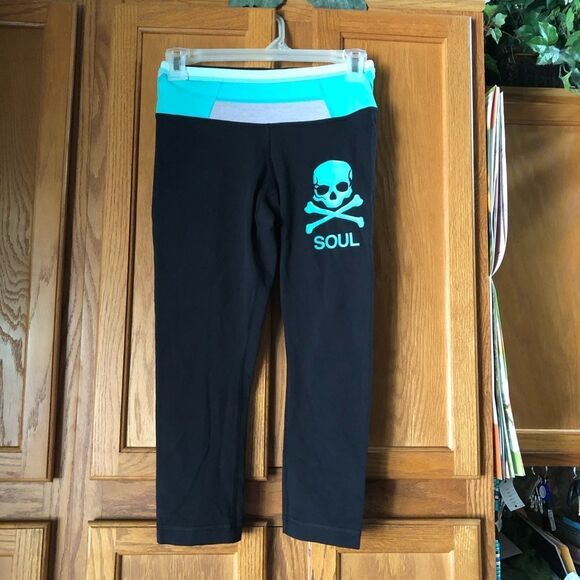 Lululemon x Soulcycle Soul Skull Crossbones Crop Leggings - 4 - Picture 2 of 11